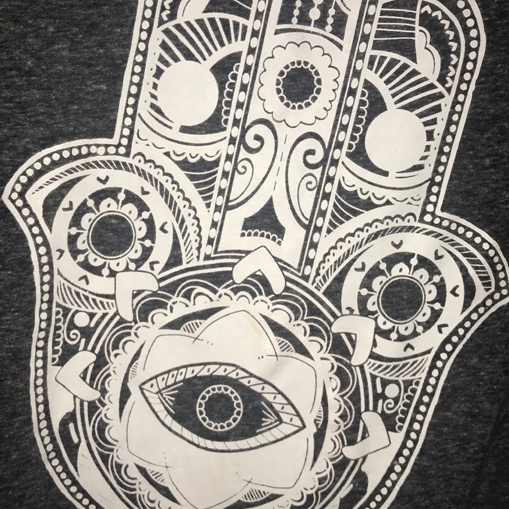 Grey Dream Graphic Tee - Picture 2 of 5